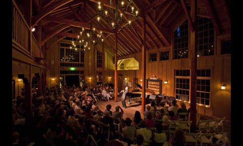 Clarinetist David Krakauer transfixes the crowd with his own work, Synagogue Wail, in the intimate setting of Nestldown, home to the Festival’s Music in the Mountains event. Photo: rr jones