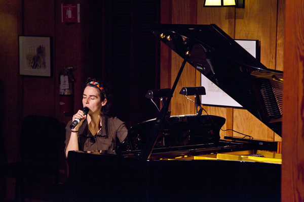 Composer/performer Clarice Assad sings and plays at Nestldown. Photo by rr jones.